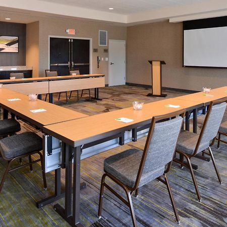 Courtyard By Marriott St. Louis St. Peters Hotel Saint Peters Buitenkant foto