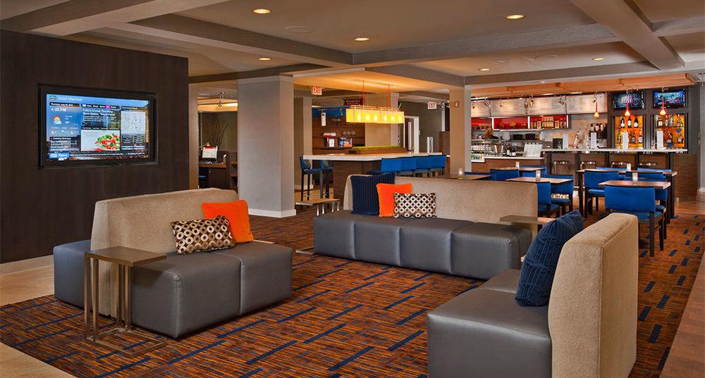 Courtyard By Marriott St. Louis St. Peters Hotel Saint Peters Buitenkant foto