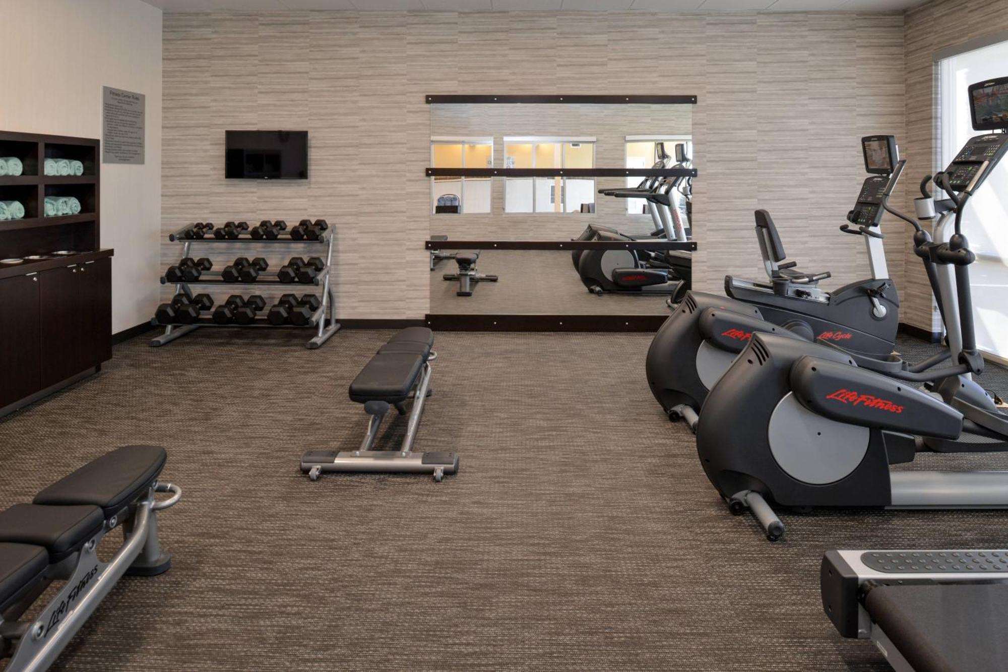 Courtyard By Marriott St. Louis St. Peters Hotel Saint Peters Buitenkant foto