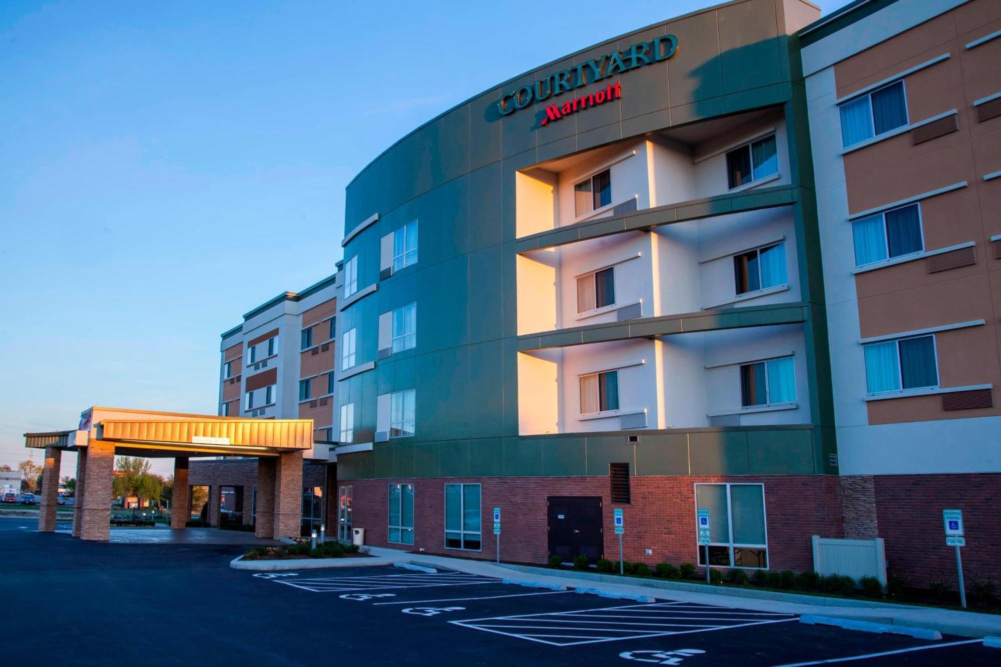 Courtyard By Marriott St. Louis St. Peters Hotel Saint Peters Buitenkant foto